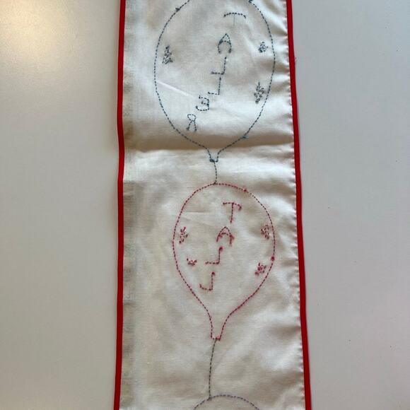Embroidered clown growth chart - Picture 11 of 12